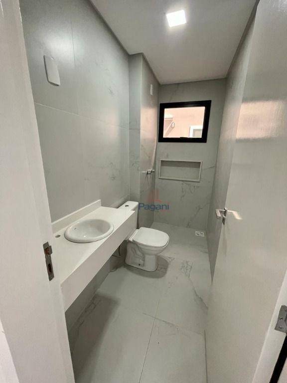 Apartamento à venda com 2 quartos, 68m² - Foto 7