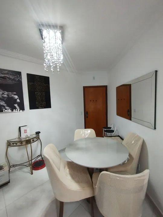 Apartamento à venda com 2 quartos, 64m² - Foto 1