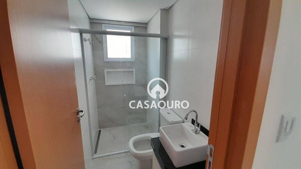 Apartamento à venda com 2 quartos, 62m² - Foto 18