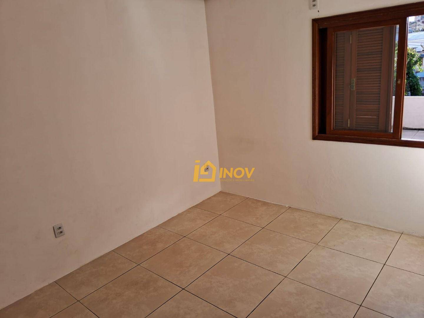 Casa à venda e aluguel com 3 quartos, 1m² - Foto 4