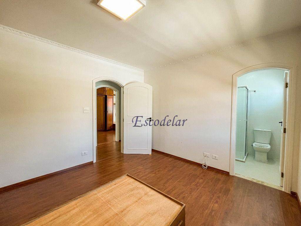 Casa para alugar com 4 quartos, 500m² - Foto 54