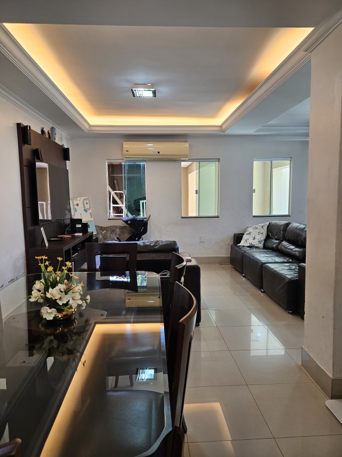Casa à venda com 4 quartos, 196m² - Foto 8