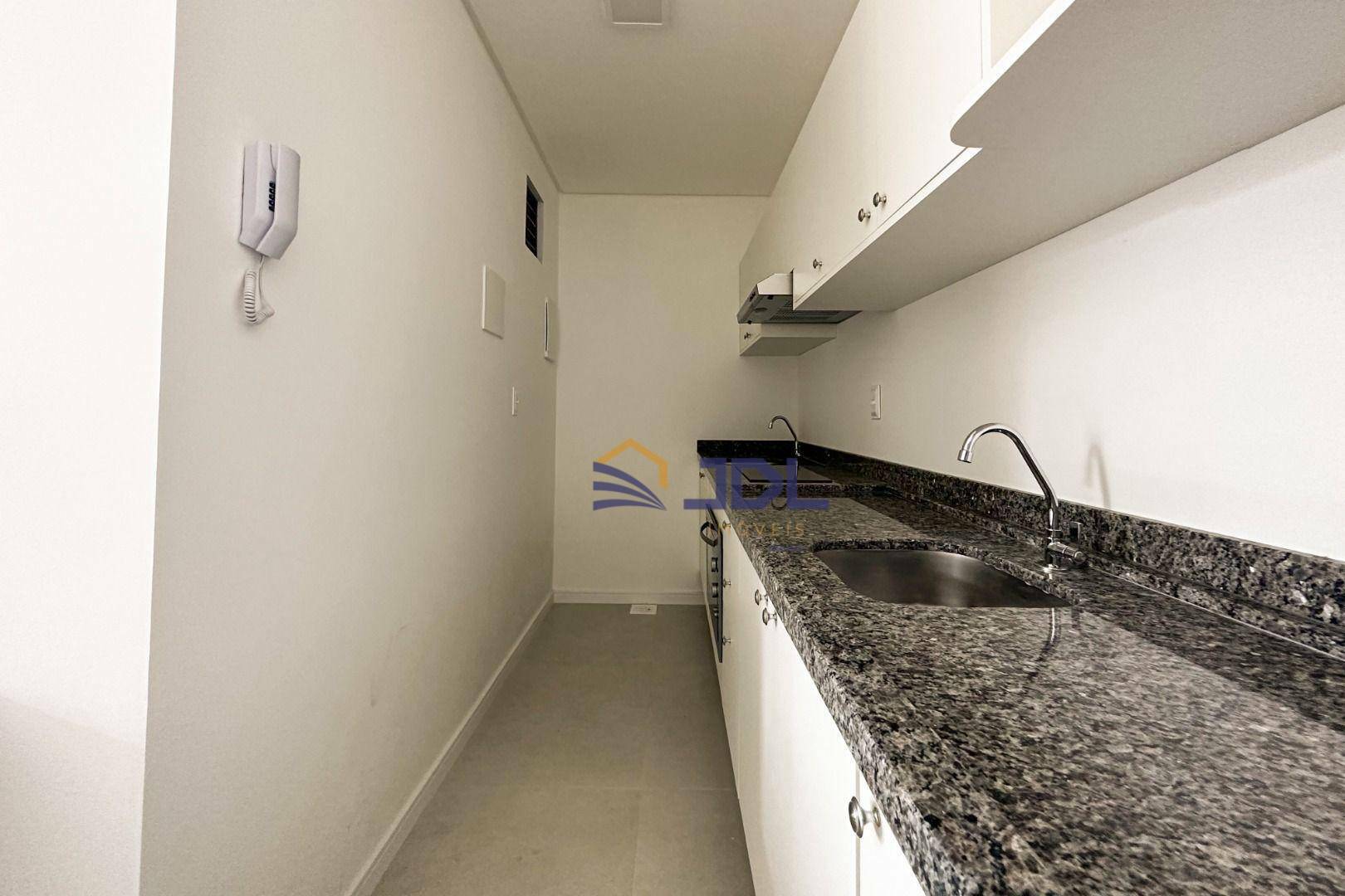 Apartamento à venda com 1 quarto, 34m² - Foto 4