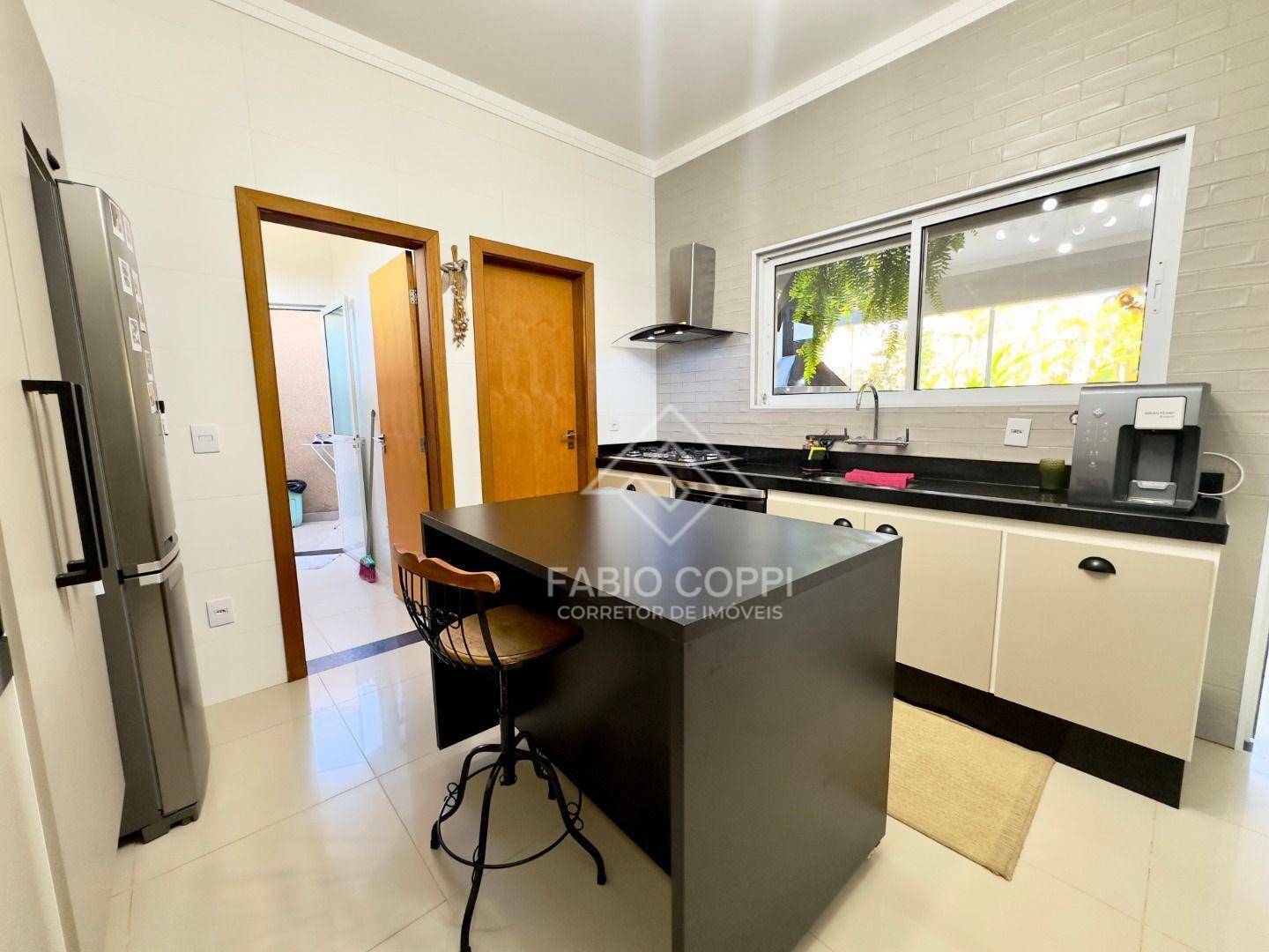 Casa de Condomínio à venda com 4 quartos, 289m² - Foto 28