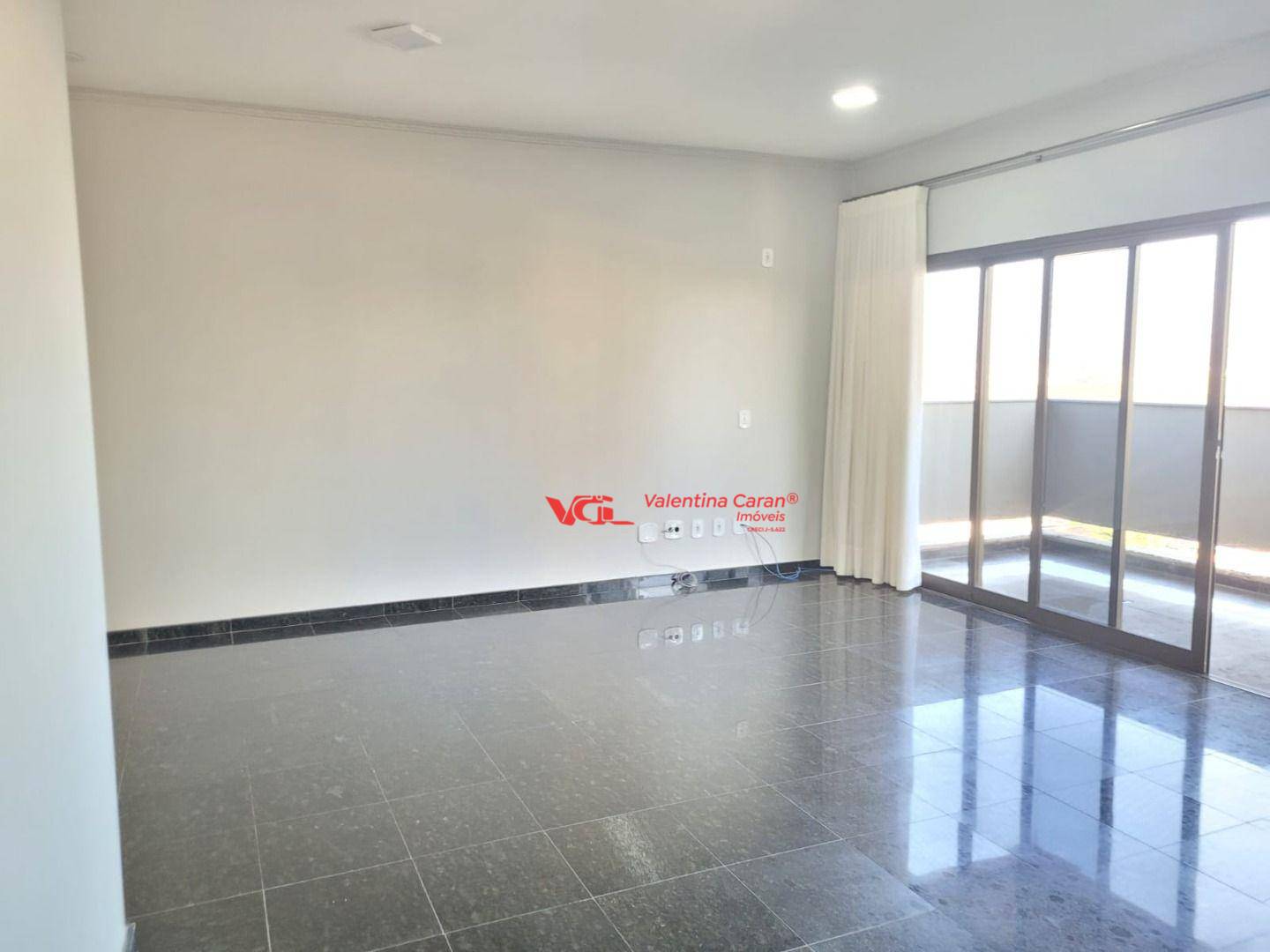 Apartamento para alugar com 3 quartos, 204m² - Foto 5