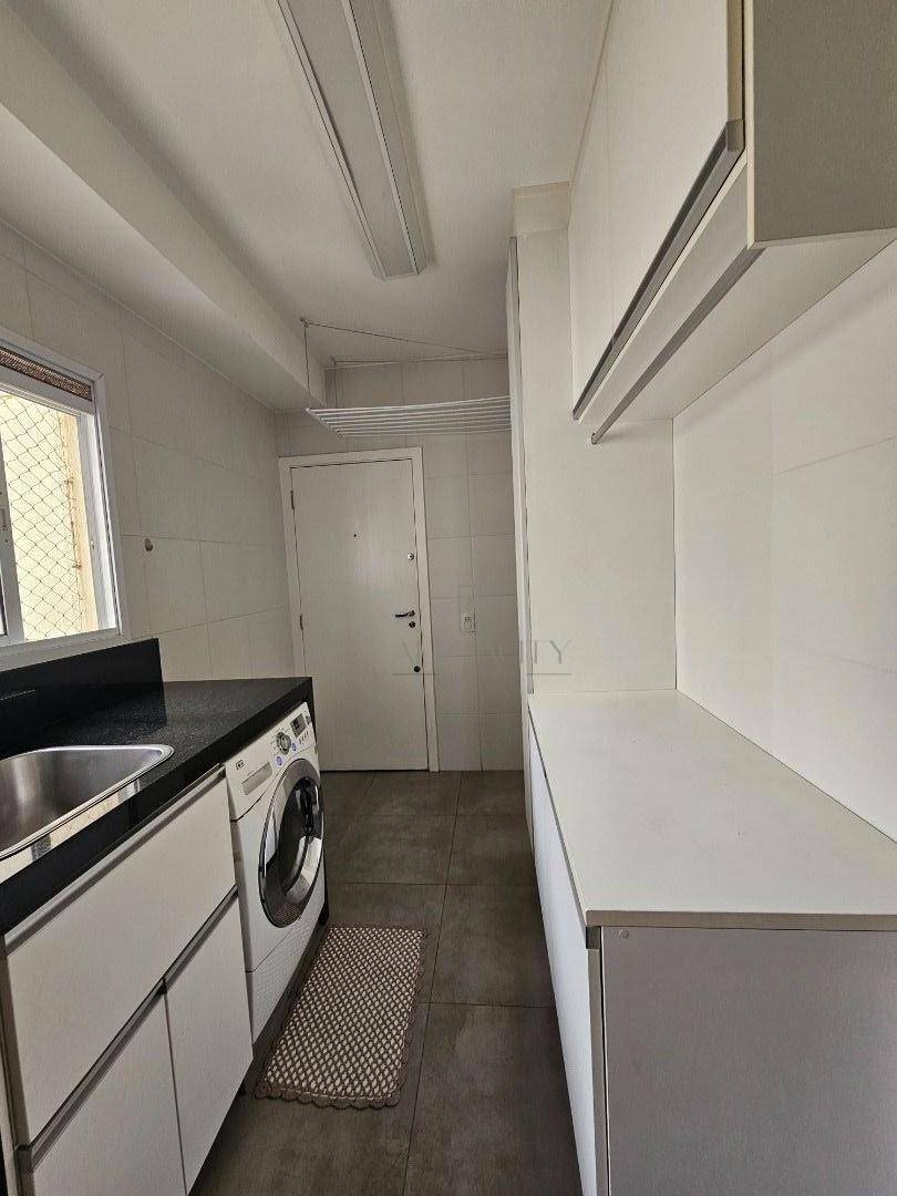 Apartamento à venda com 3 quartos, 212m² - Foto 21