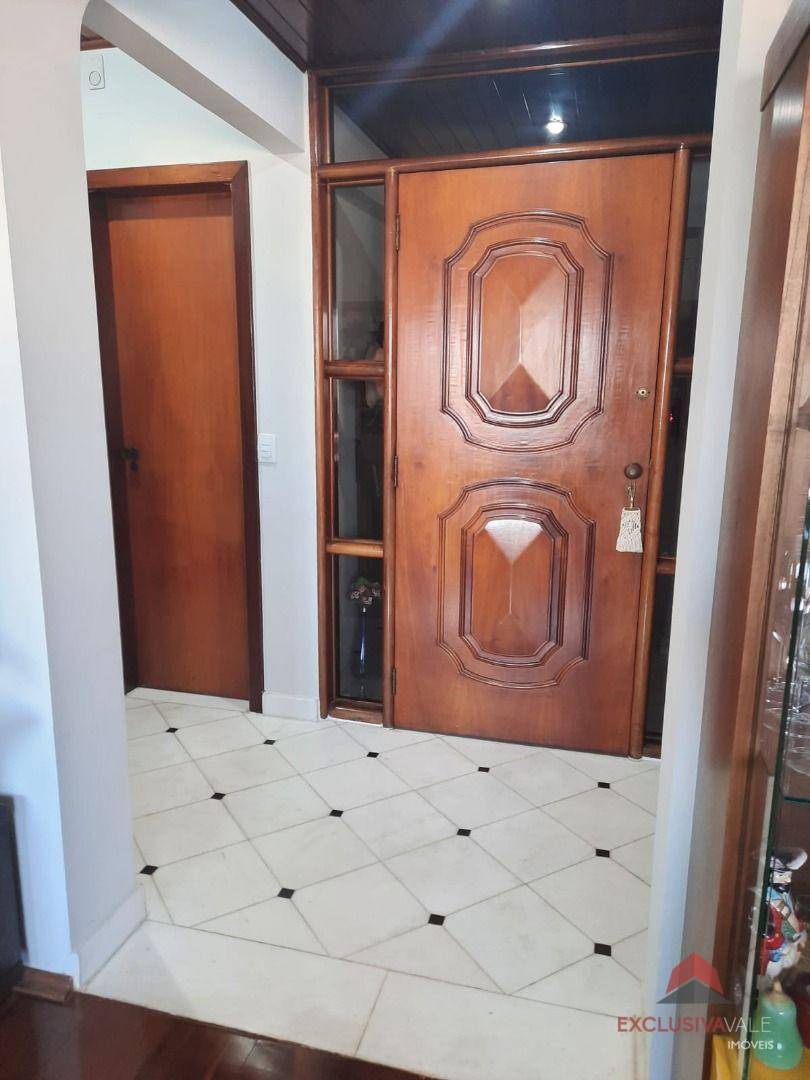 Apartamento à venda com 5 quartos, 200m² - Foto 3
