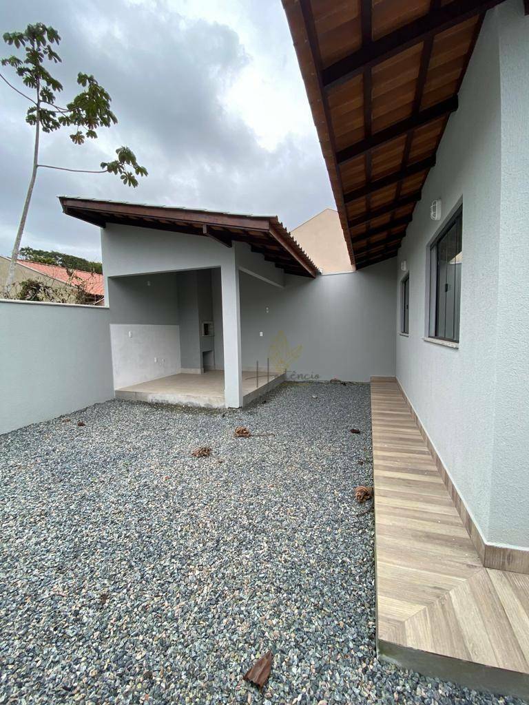 Casa à venda com 2 quartos, 63m² - Foto 8