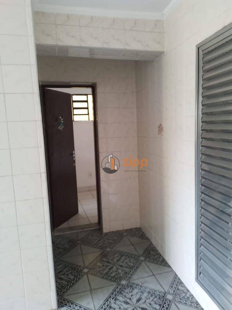 Sobrado à venda e aluguel com 3 quartos, 230m² - Foto 16