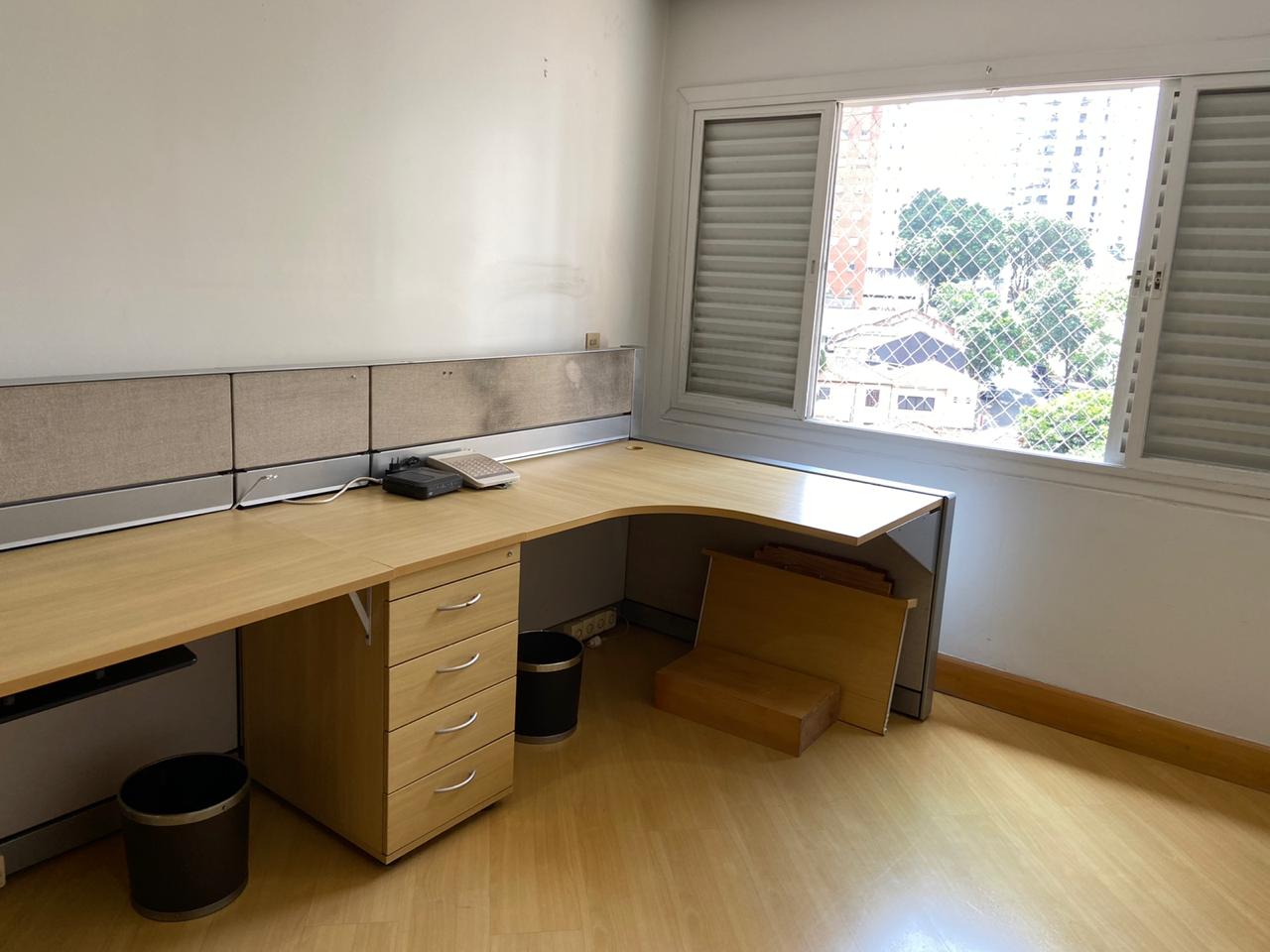 Apartamento à venda com 3 quartos, 188m² - Foto 4