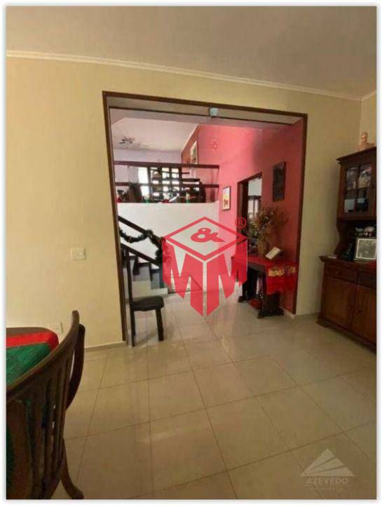 Sobrado à venda com 4 quartos, 398m² - Foto 4