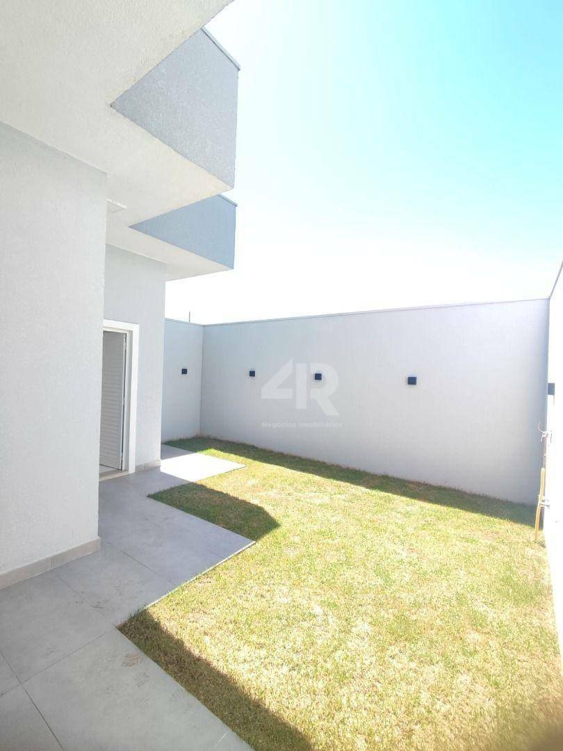 Casa à venda com 3 quartos, 123m² - Foto 8