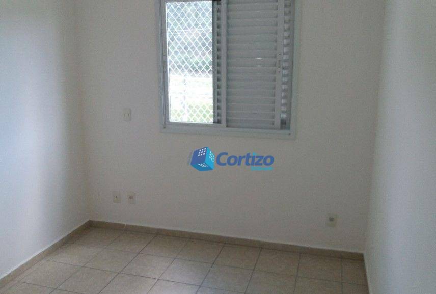 Apartamento à venda com 2 quartos, 70m² - Foto 7