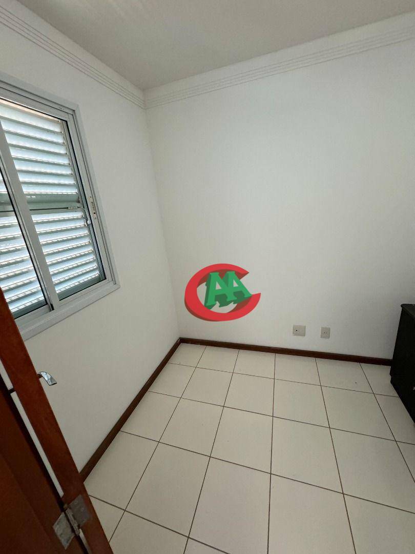 Apartamento para alugar com 3 quartos, 135m² - Foto 14