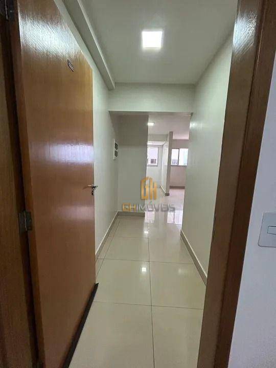 Apartamento à venda com 2 quartos, 72m² - Foto 2