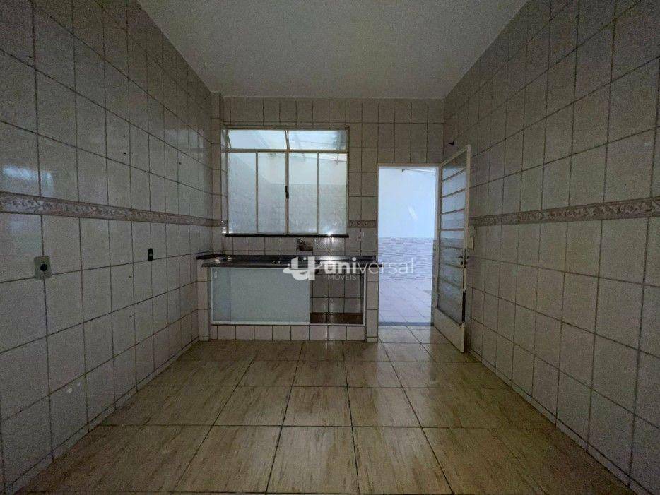 Apartamento para alugar com 3 quartos, 130m² - Foto 6