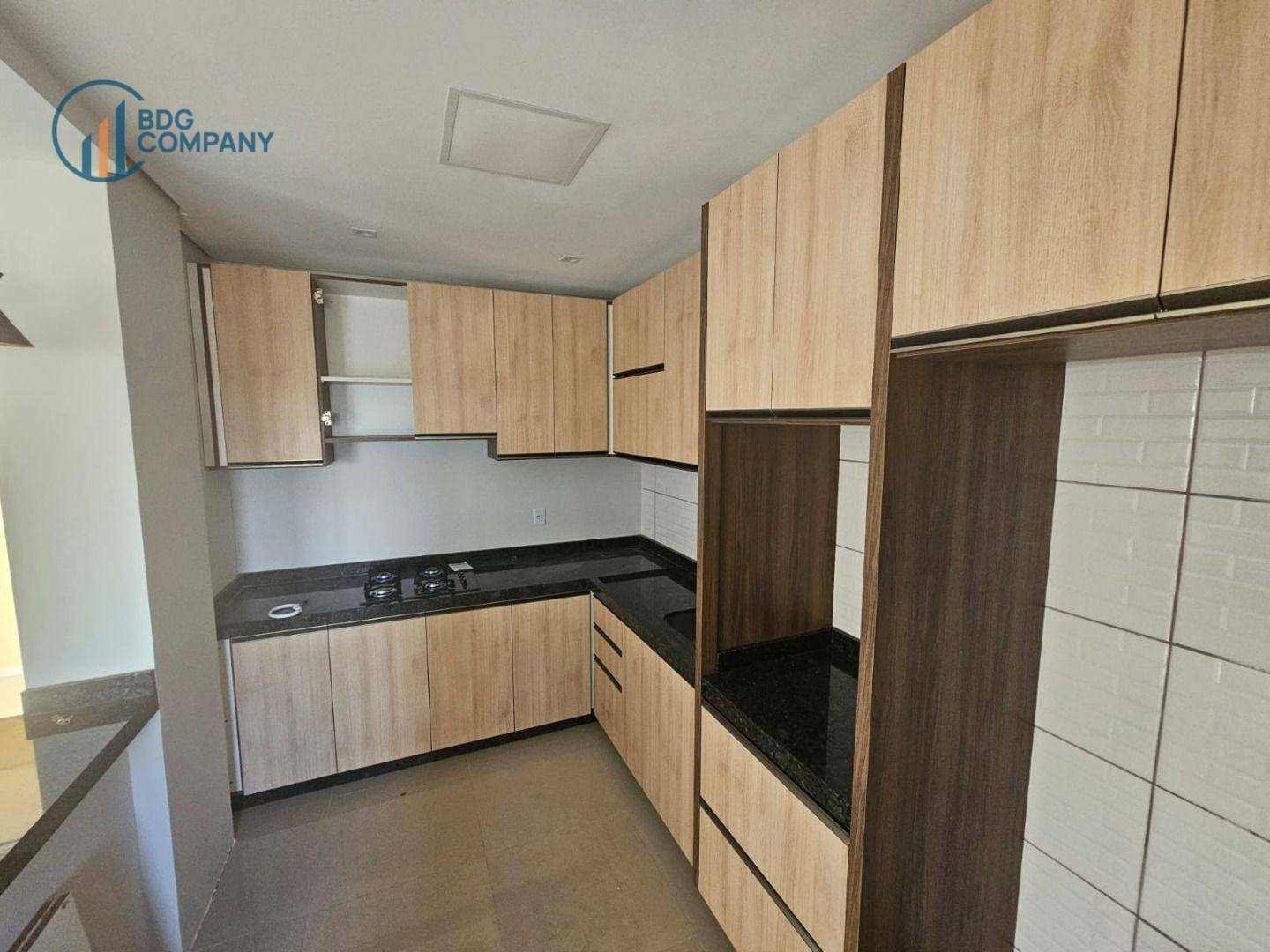 Apartamento à venda com 2 quartos, 70m² - Foto 15