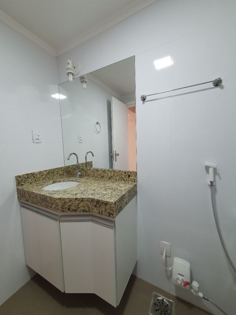 Apartamento à venda com 3 quartos, 122m² - Foto 19