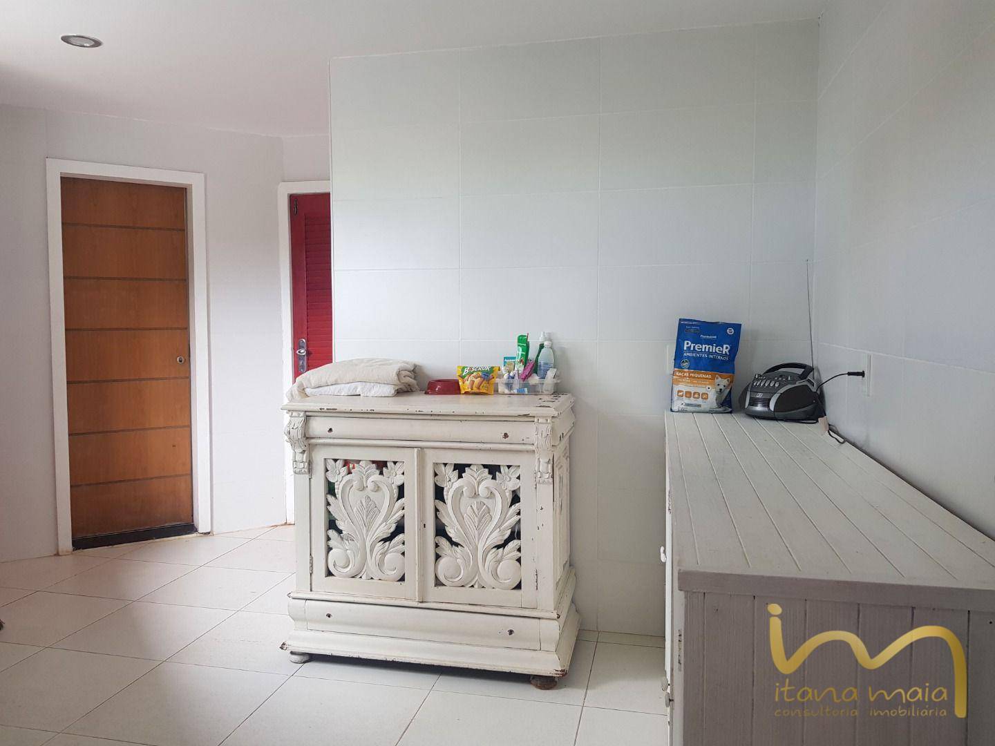 Casa à venda com 3 quartos, 278m² - Foto 7