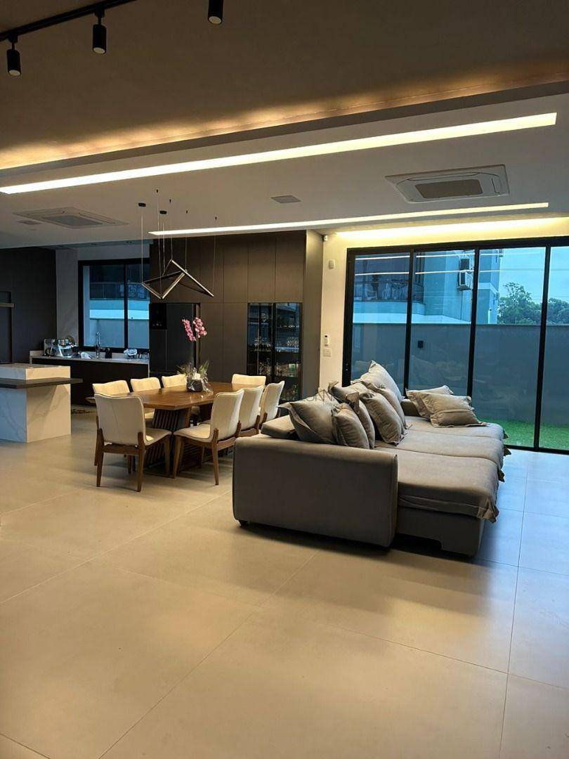 Casa à venda com 4 quartos, 550M2 - Foto 22