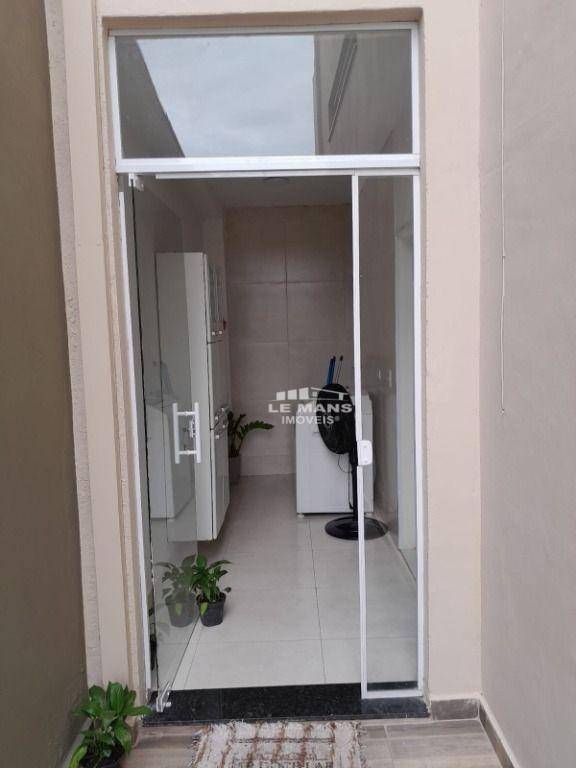 Casa à venda com 4 quartos, 155m² - Foto 21