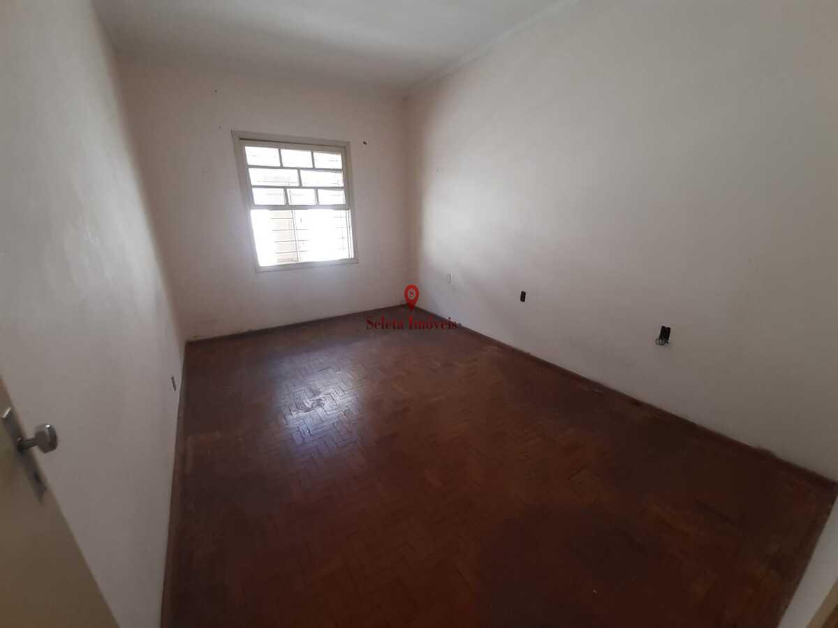 Casa à venda com 4 quartos, 372m² - Foto 13