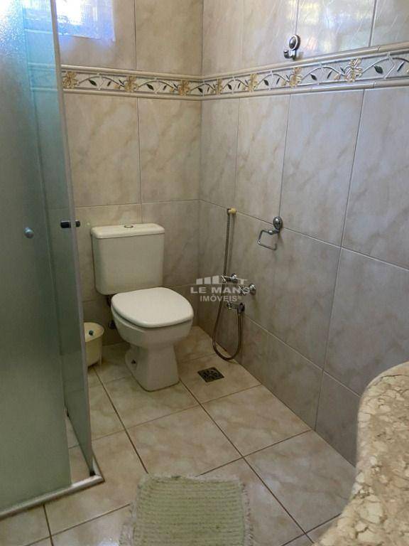 Chácara à venda e aluguel com 4 quartos, 300m² - Foto 13