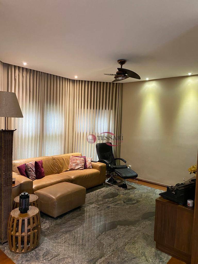 Casa à venda e aluguel com 4 quartos, 600m² - Foto 18