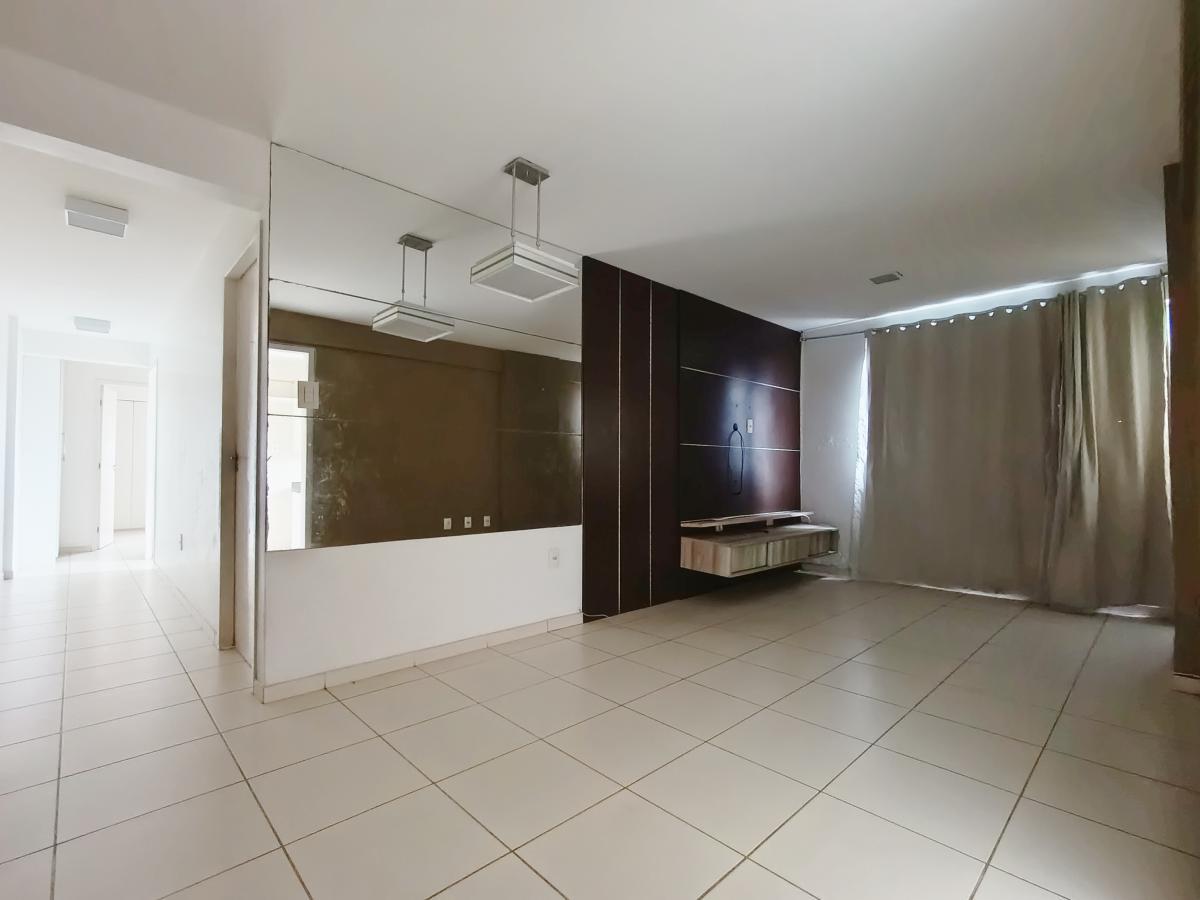 Apartamento à venda com 3 quartos, 74m² - Foto 2