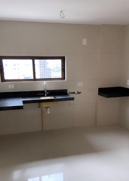 Cobertura à venda com 3 quartos, 200m² - Foto 15