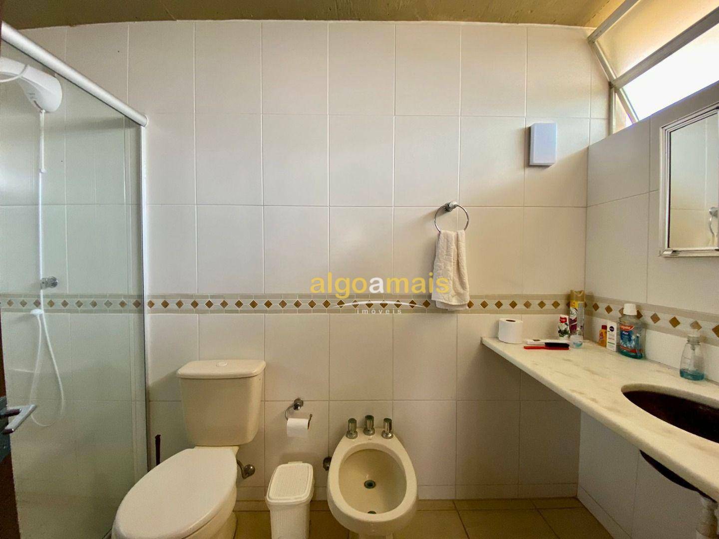 Casa à venda com 3 quartos, 226m² - Foto 25