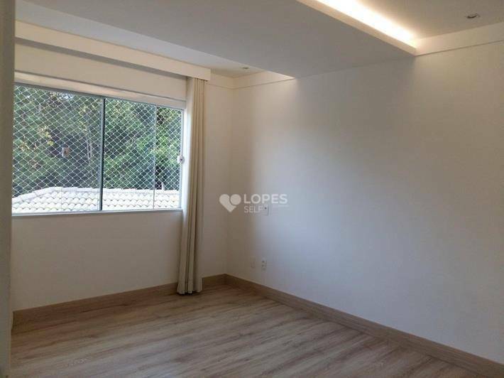 Casa de Condomínio à venda com 4 quartos, 400m² - Foto 19