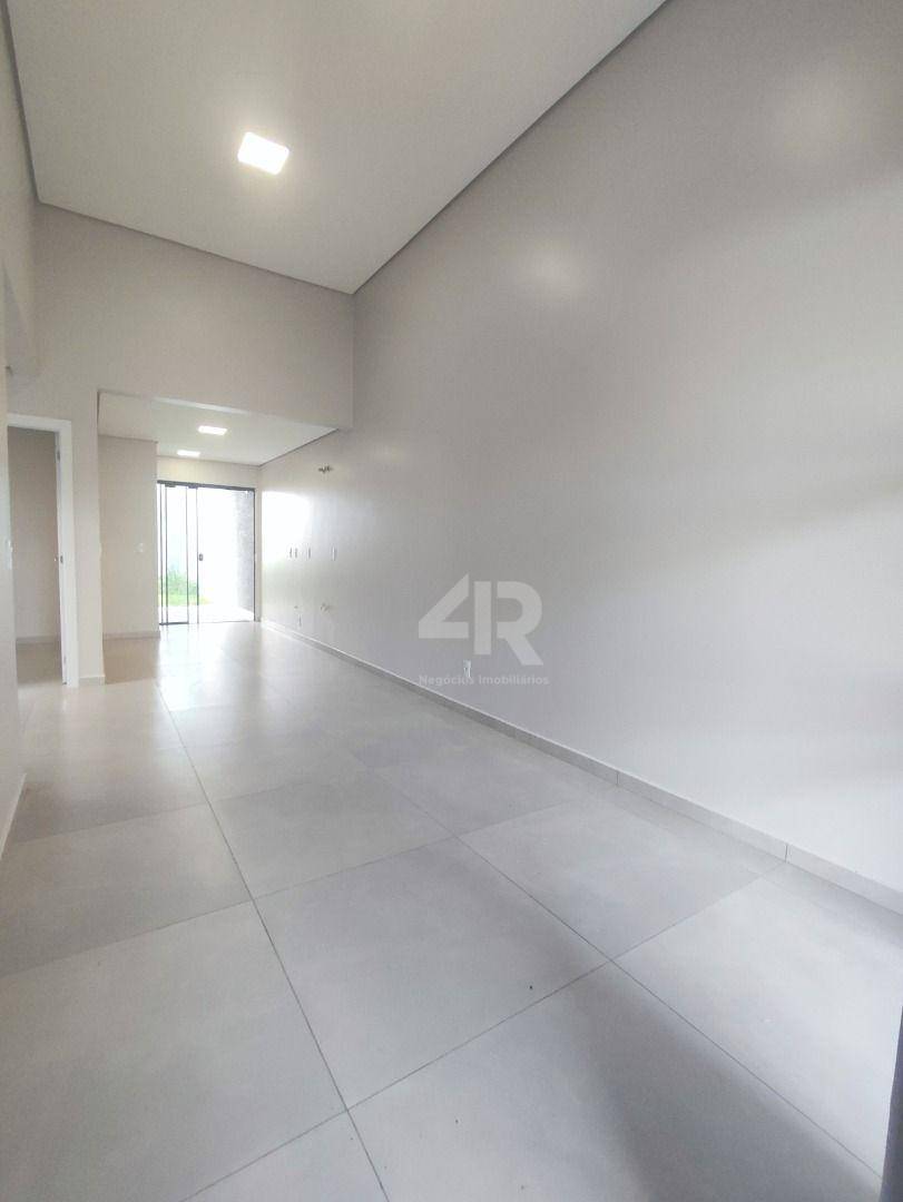 Casa à venda com 3 quartos, 77m² - Foto 3