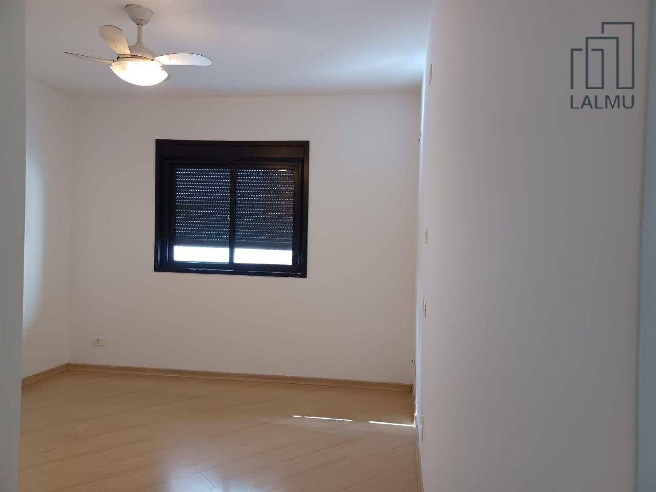 Apartamento para alugar com 3 quartos, 126m² - Foto 7