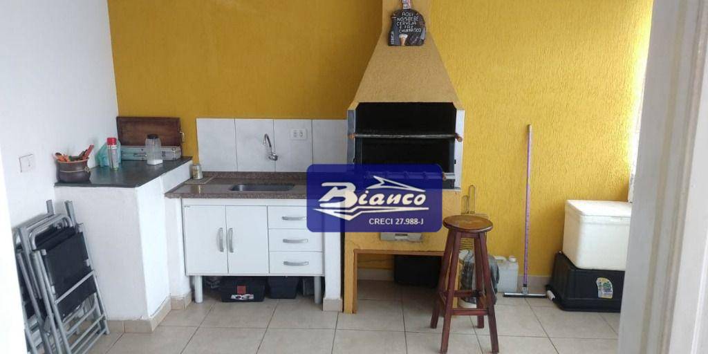 Sobrado à venda com 2 quartos, 180m² - Foto 5