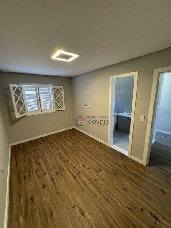 Sobrado à venda com 3 quartos, 260m² - Foto 9