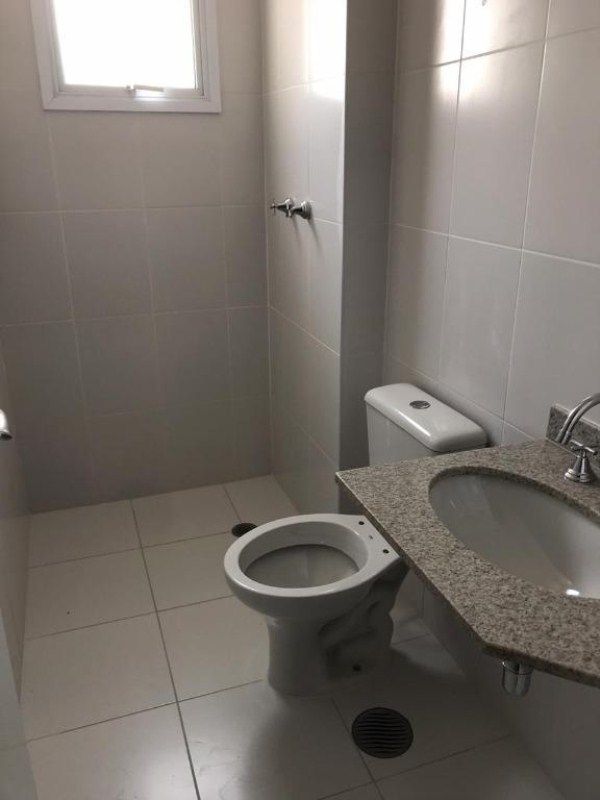 Apartamento à venda com 3 quartos, 85m² - Foto 20