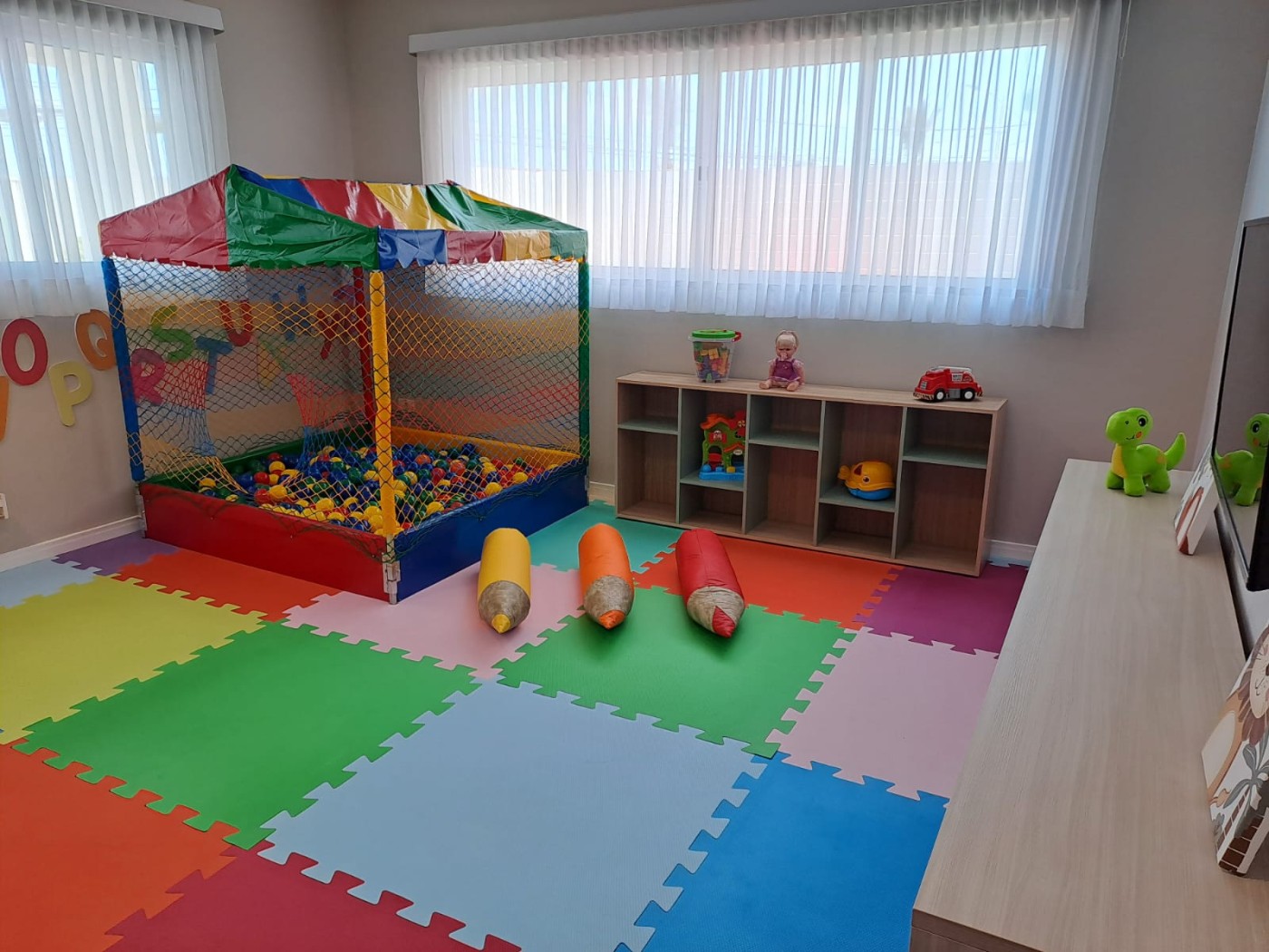 Apartamento para alugar com 3 quartos, 92m² - Foto 35