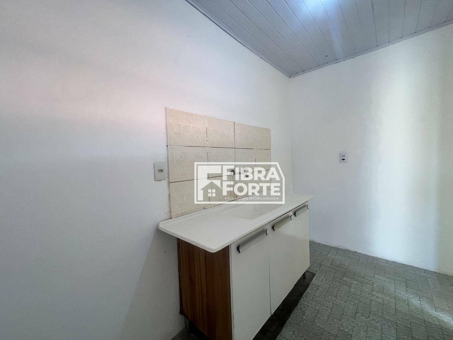 Casa à venda com 3 quartos, 76m² - Foto 13