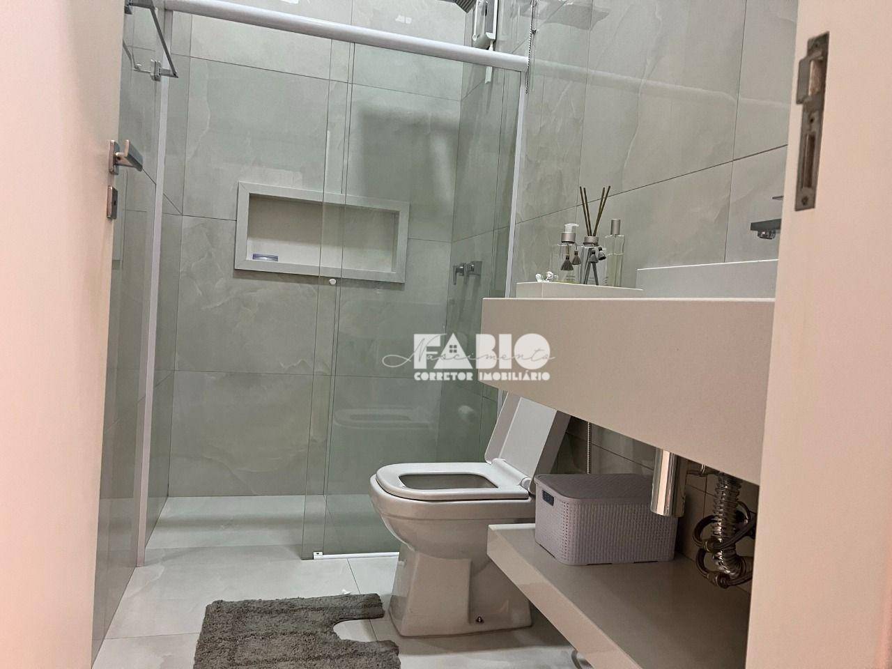 Casa à venda com 2 quartos, 94m² - Foto 9