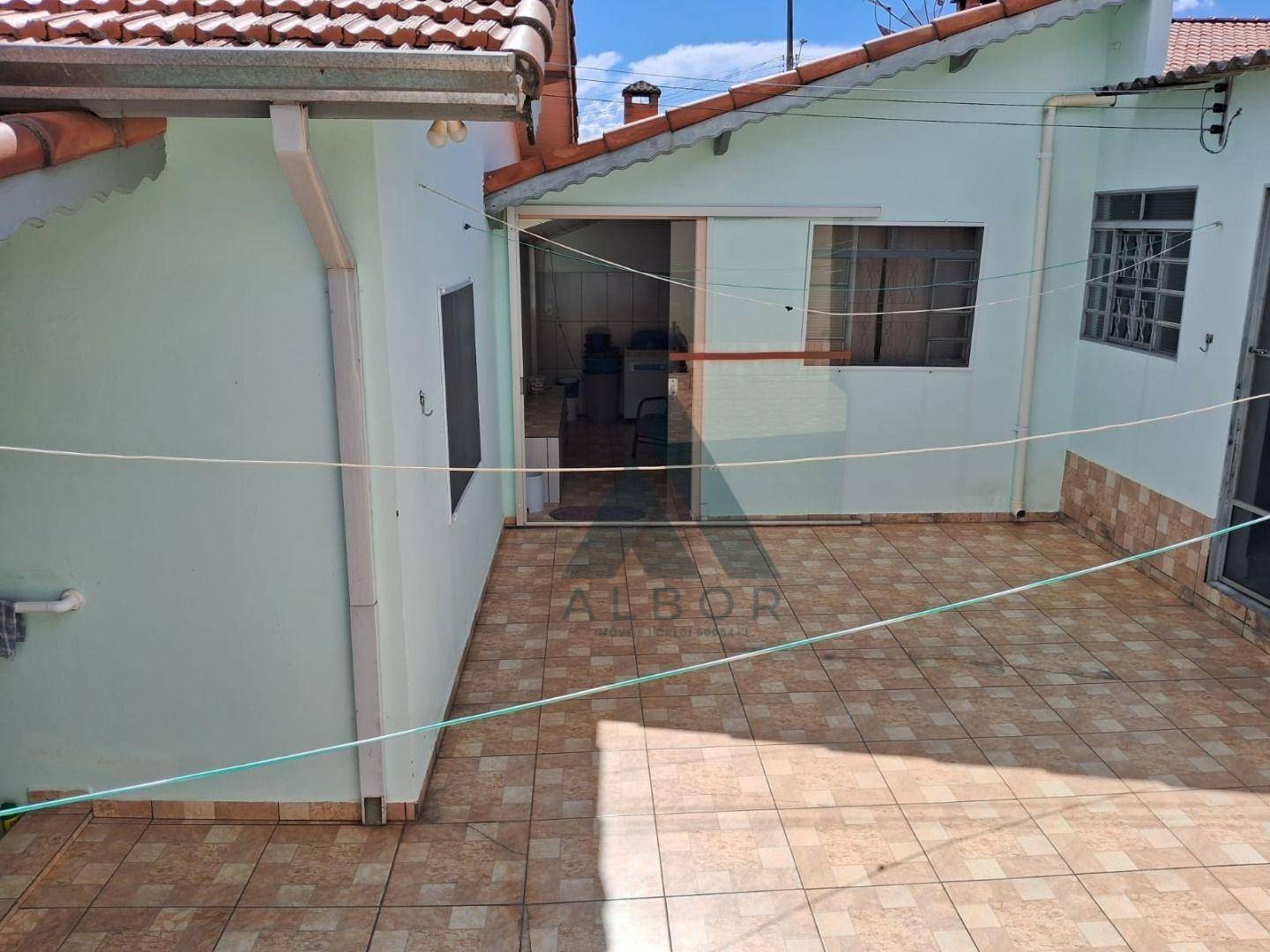 Casa, 3 quartos, 164 m² - Foto 4