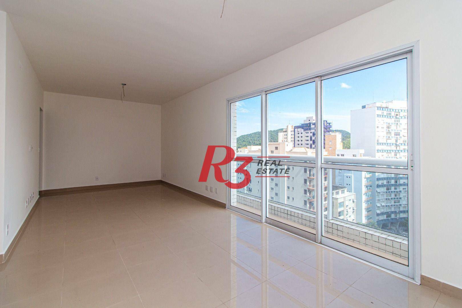 Apartamento à venda com 3 quartos, 106m² - Foto 2