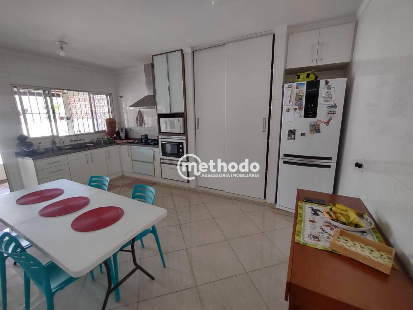 Casa à venda com 3 quartos, 225m² - Foto 15