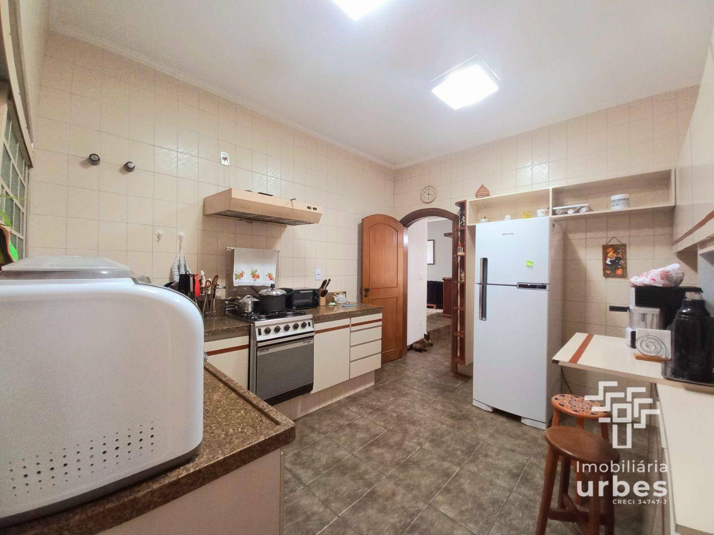 Casa à venda com 3 quartos, 267m² - Foto 20