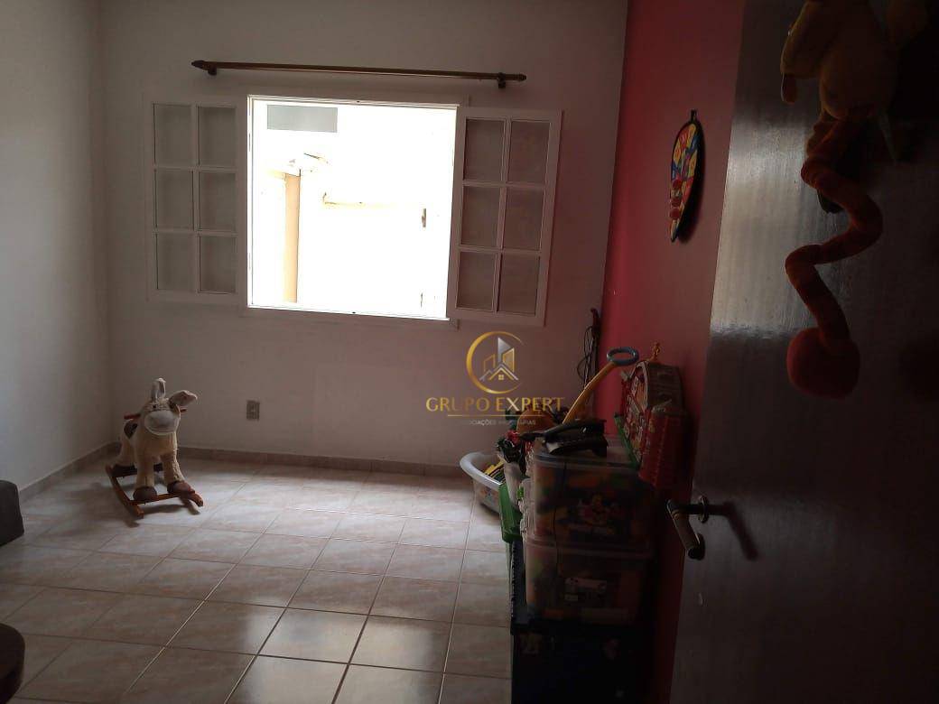 Casa de Condomínio à venda com 4 quartos, 180m² - Foto 9