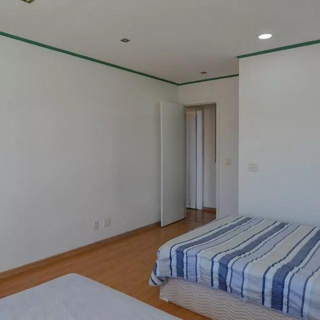 Casa de Condomínio à venda com 4 quartos, 318m² - Foto 36