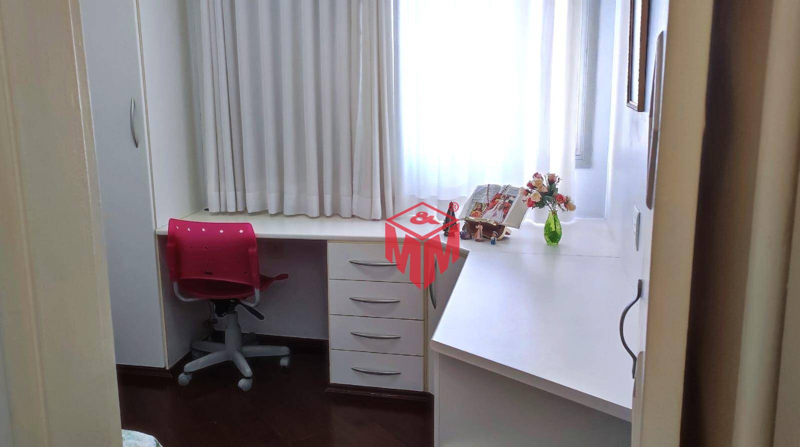 Apartamento à venda com 2 quartos, 70m² - Foto 14