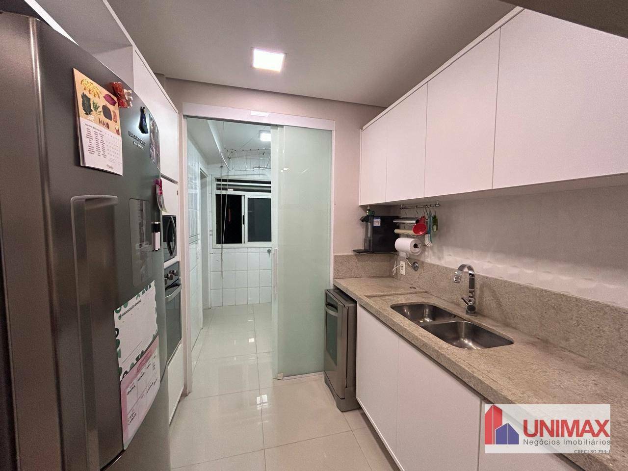 Apartamento para alugar com 3 quartos, 140m² - Foto 6