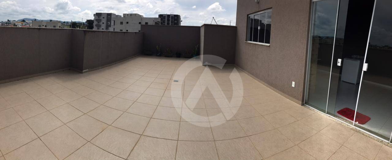 Apartamento à venda com 2 quartos, 80m² - Foto 2