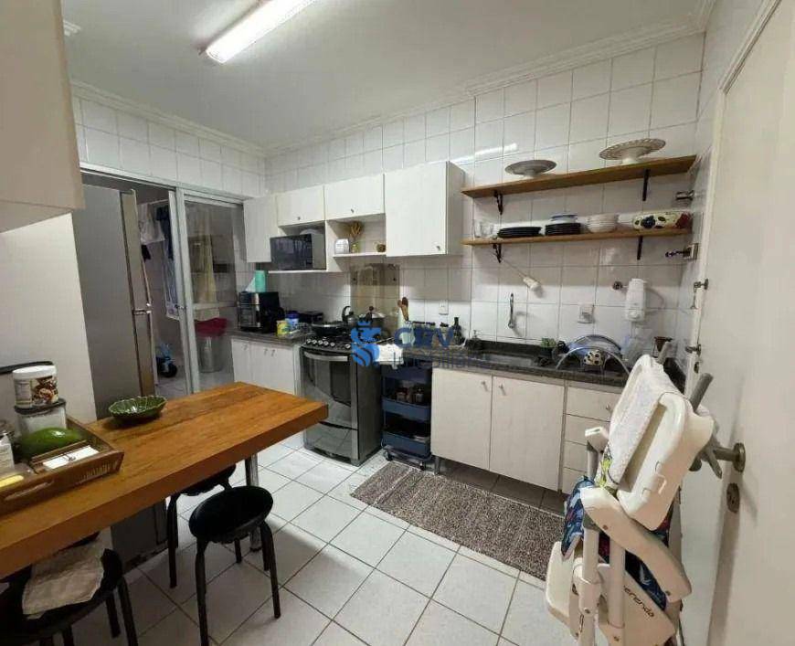 Apartamento à venda com 3 quartos, 96m² - Foto 4